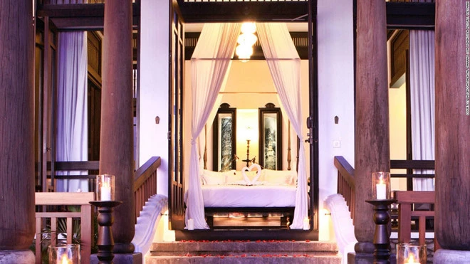 Không cần đi đâu xa, bạn cũng có thể tổ chức một lễ cưới sang trọng ở Đà Nẵng, Việt Nam.