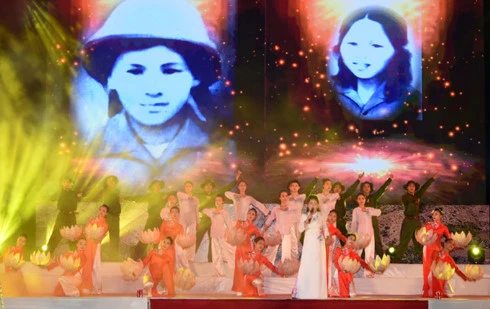 Chương trình nghệ thuật Cõi thiêng Đồng Lộc.