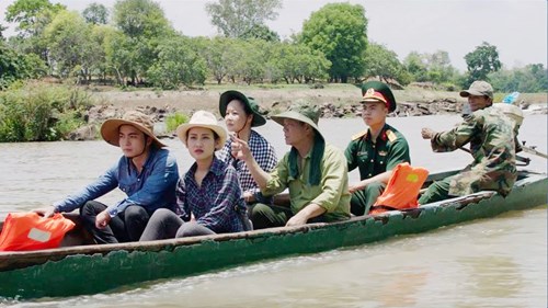 Cảnh trong phim truyện “Hóa thổ” của đạo diễn Đặng Thái Huyền.