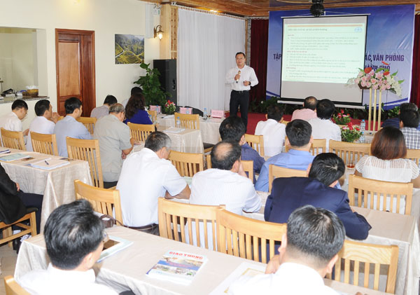 Đồng chí Khuất Việt Hùng triển khai Quyết định số 22 của Thủ tướng Chính phủ.