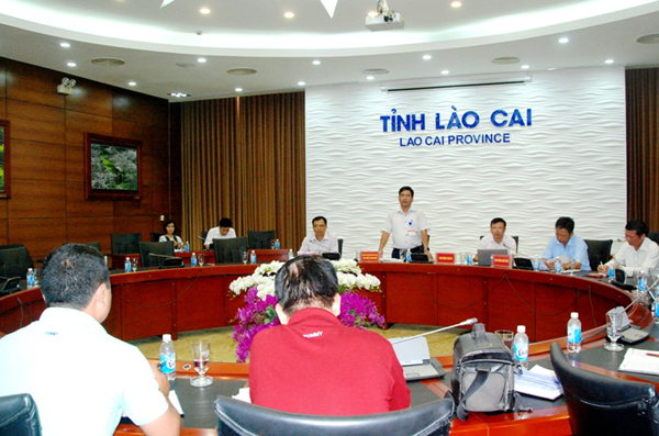 Quang cảnh buổi họp.