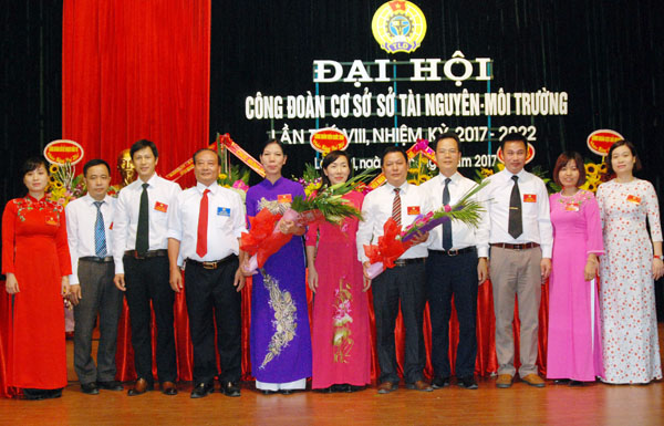 20/49 công đoàn cơ sở thuộc Công đoàn Viên chức tỉnh hoàn thành đại hội.