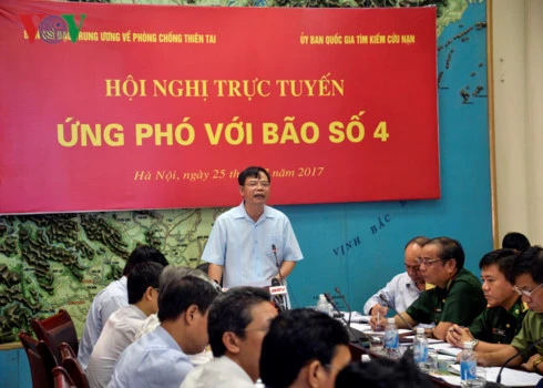 Cuộc họp trực tuyến ứng phó bão số 4 với các tỉnh bị ảnh hưởng. Cuộc họp trực tuyến ứng phó bão số 4 với các tỉnh bị ảnh hưởng.