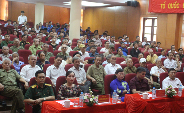 Các đại biểu dự Lễ kỷ niệm. Các đại biểu dự Lễ kỷ niệm.