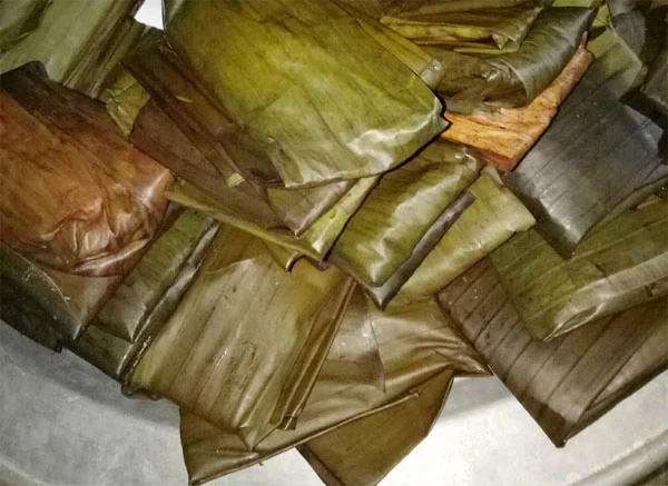 Bánh khúc được bán tại chợ Bắc Hà.