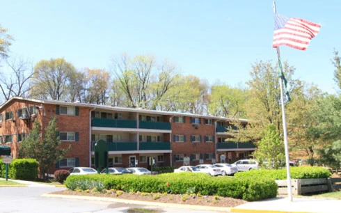 Một góc khu chung cư dạng garden style tại Mỹ, nơi có người Việt sinh sống và làm việc. Một góc khu chung cư dạng garden style tại Mỹ, nơi có người Việt sinh sống và làm việc.