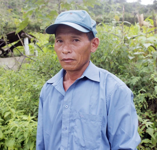 Ông Sùng Seo Vảng, đảng viên gương mẫu của thôn Gia Khâu 1. Ông Sùng Seo Vảng, đảng viên gương mẫu của thôn Gia Khâu 1.