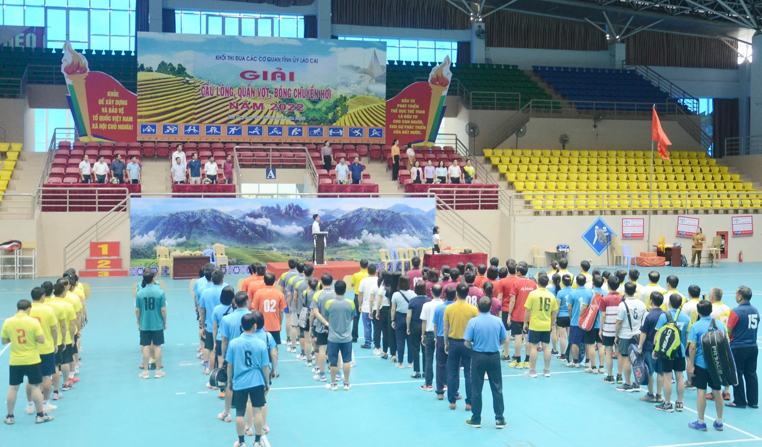 Quang cảnh lễ khai mạc.