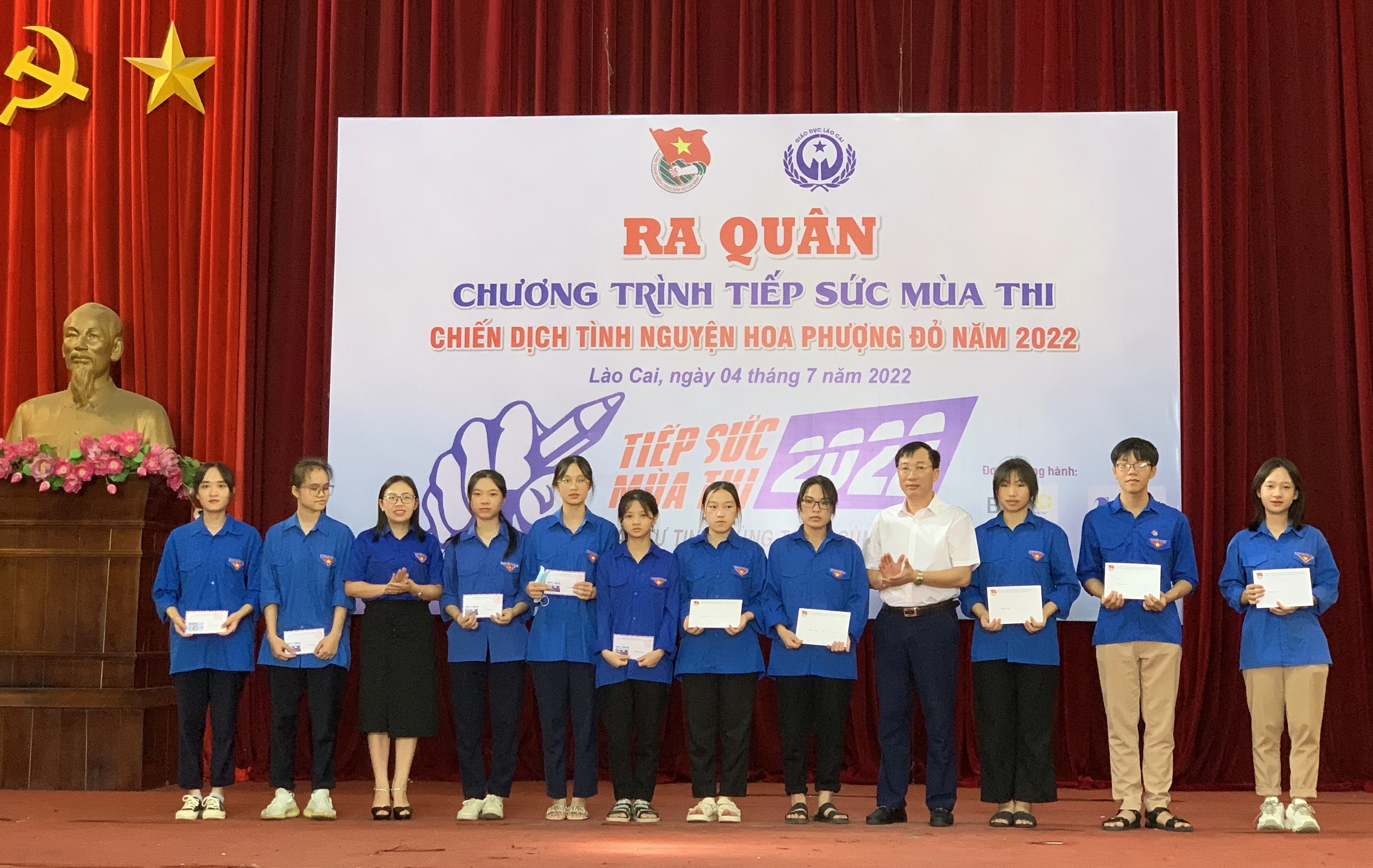 Ra quân “Tiếp sức mùa thi” và chiến dịch tình nguyện “Hoa phượng đỏ” năm 2022 ảnh 3
