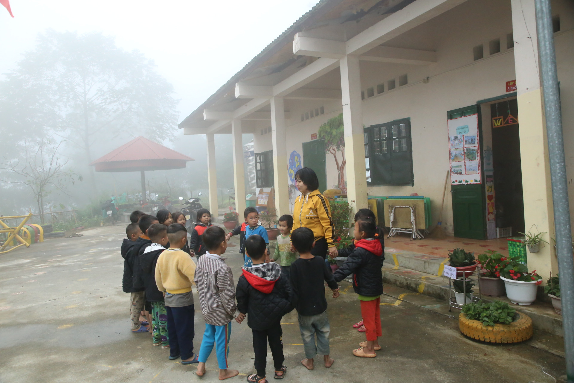 Tòng Sành: Một điểm trường và 6 hộ dân cần sớm được di dời ảnh 3