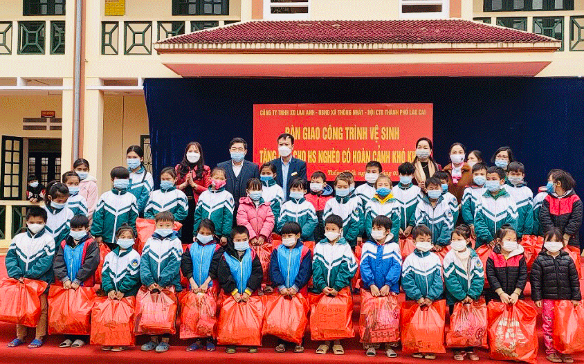 Bàn giao công trình nhà vệ sinh cho 2 trường học xã Thống Nhất ảnh 3 Bàn giao công trình nhà vệ sinh cho 2 trường học xã Thống Nhất ảnh 3