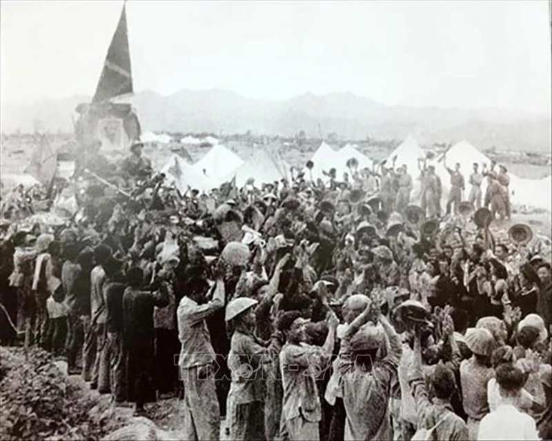 Hình ảnh về Chiến thắng Điện Biên Phủ "lừng lẫy năm châu, chấn động địa cầu" ảnh 11