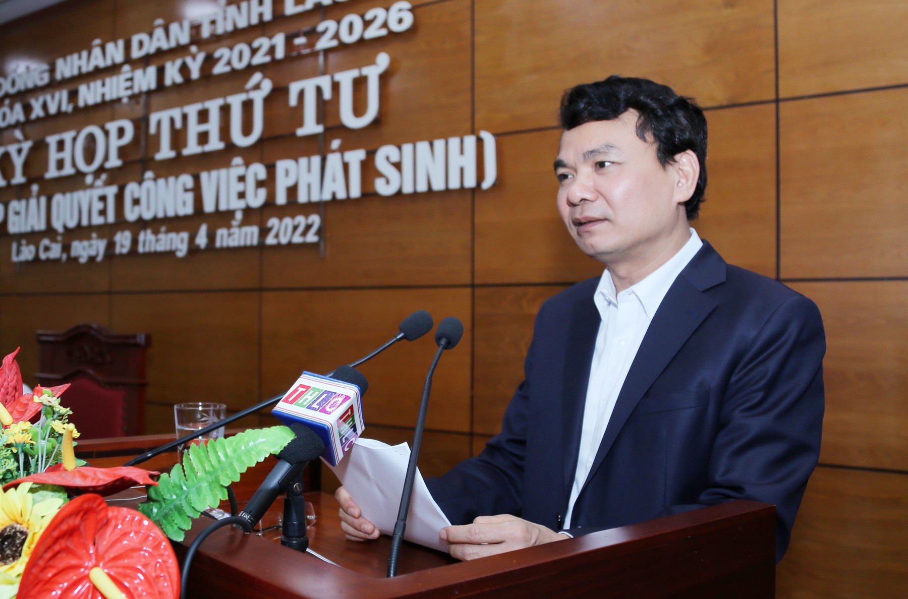 Đồng chí Đặng Xuân Phong, Bí thư Tỉnh uỷ, Trưởng Đoàn đại biểu Quốc hội tỉnh phát biểu chỉ đạo tại Kỳ họp.