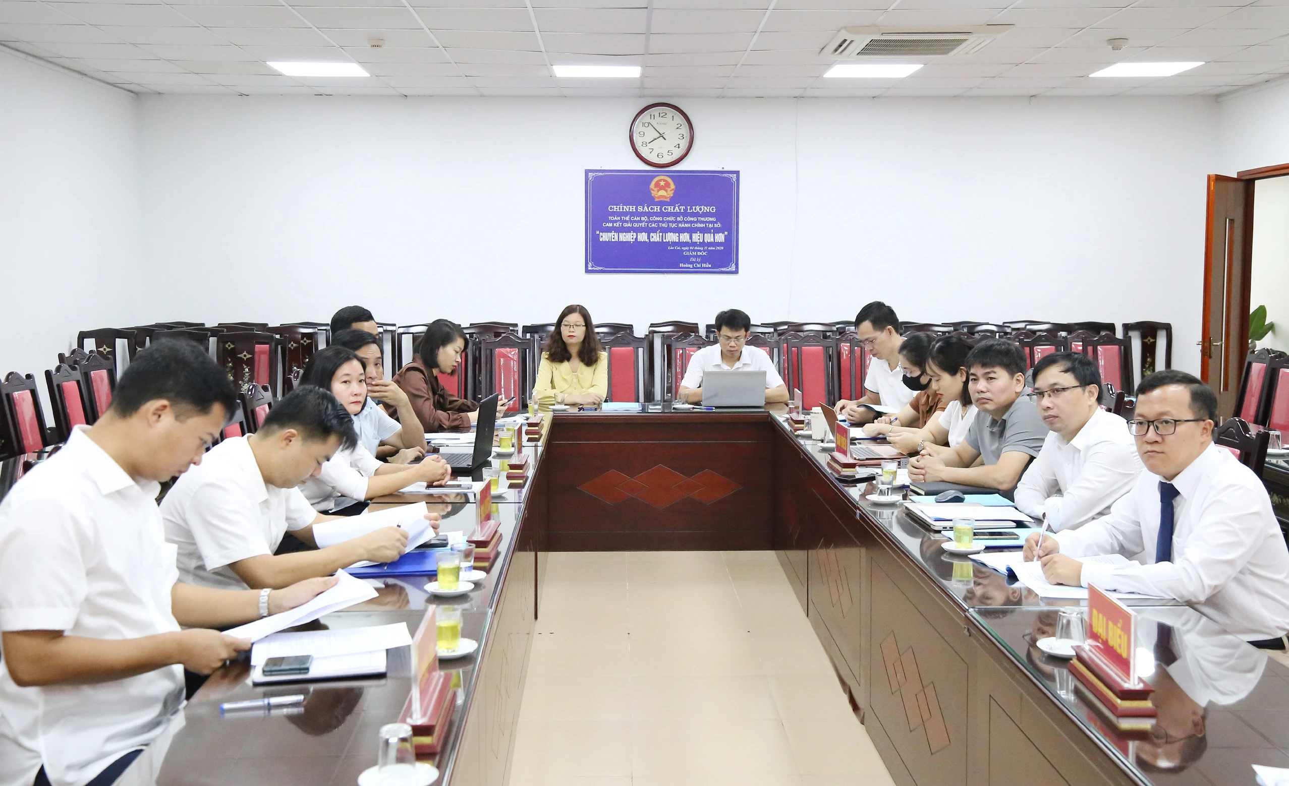 Các đại biểu tham dự hội thảo.