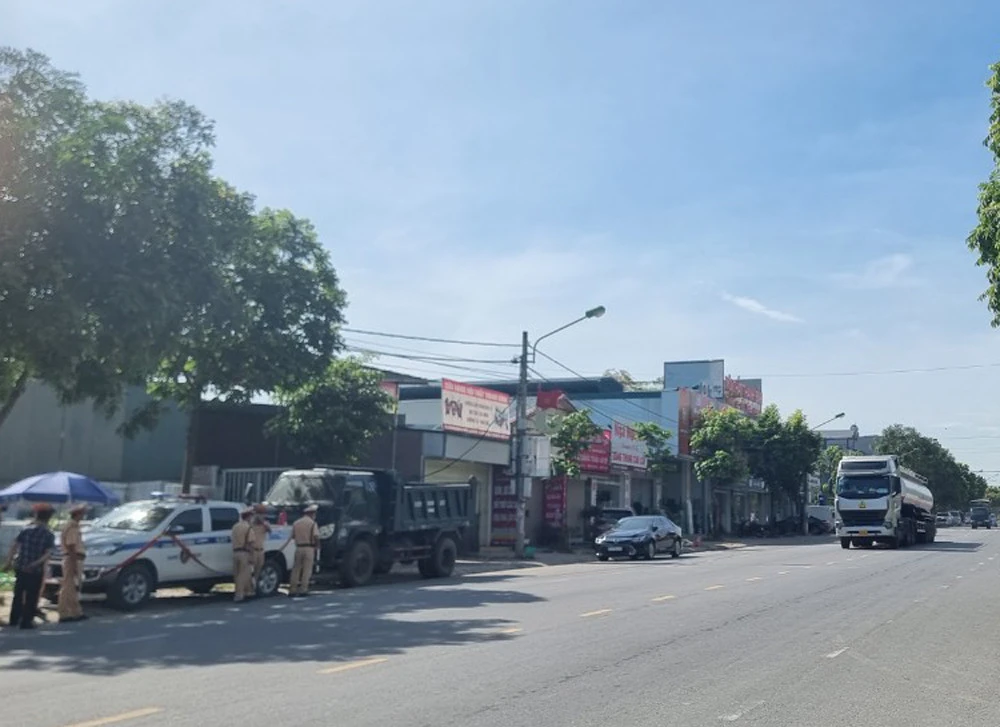 Công an thành phố Lào Cai triển khai đợt cao điểm kiểm tra, xử lý các hành vi vi phạm trên các tuyến giao thông.