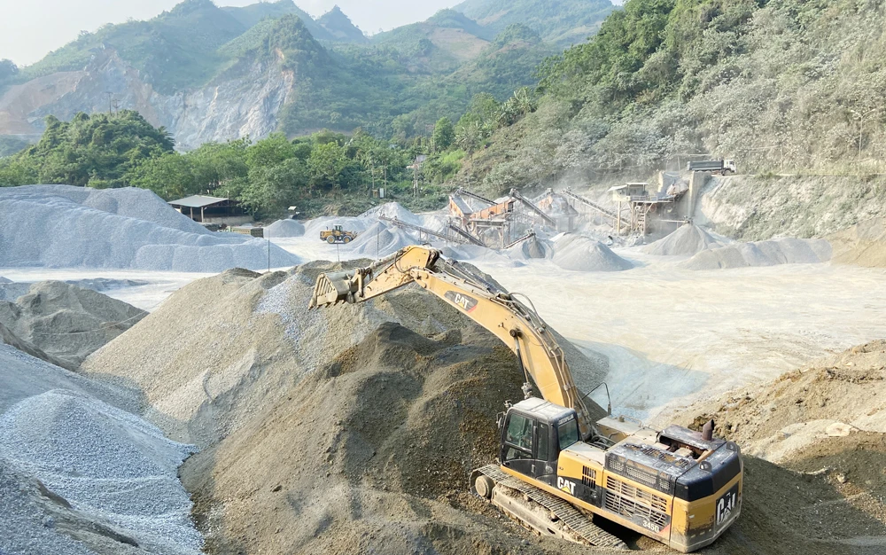 Đảm bảo an toàn lao động ở các mỏ đá ảnh 2