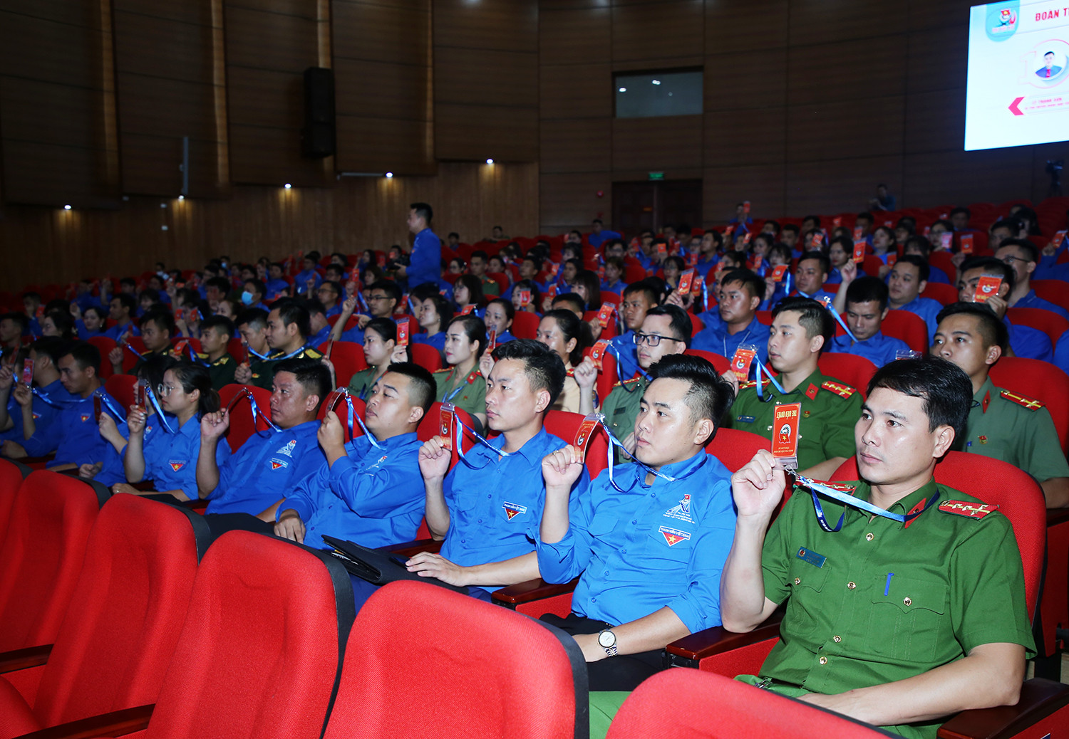 Khai mạc phiên thứ Nhất Đại hội Đại biểu Đoàn TNCS Hồ Chí Minh tỉnh Lào Cai lần thứ XIV, nhiệm kỳ 2022 - 2027 ảnh 4