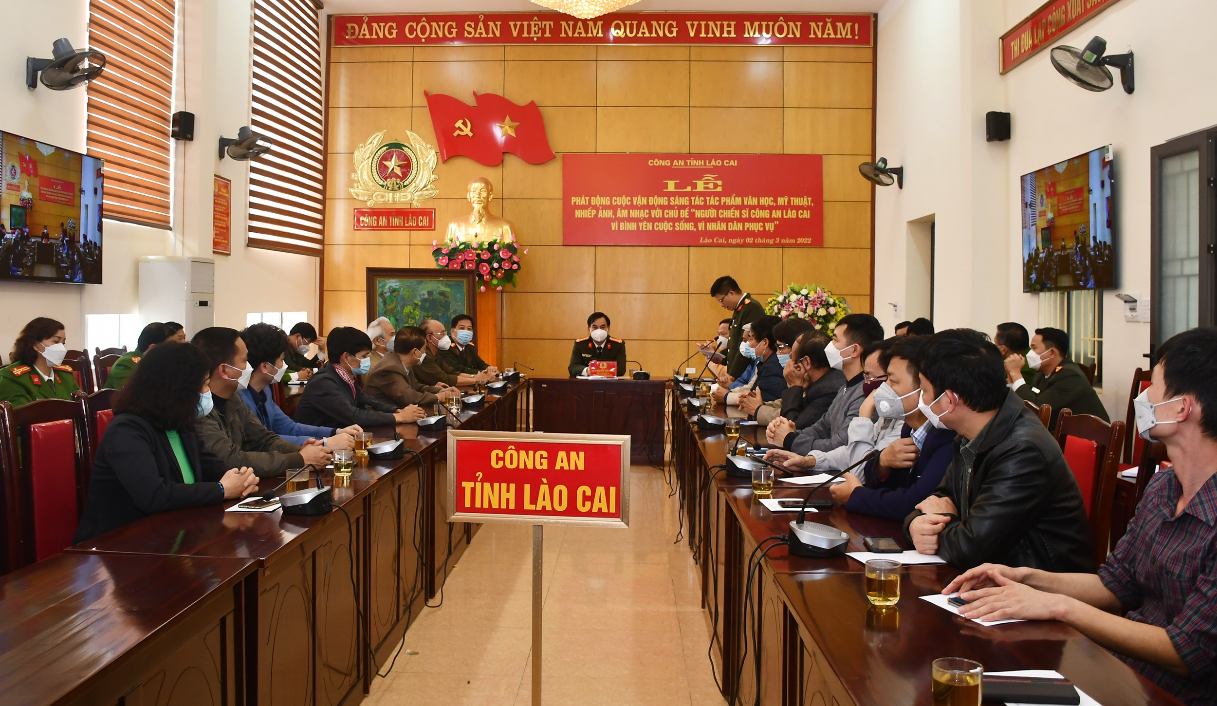 Quang cảnh lễ phát động.