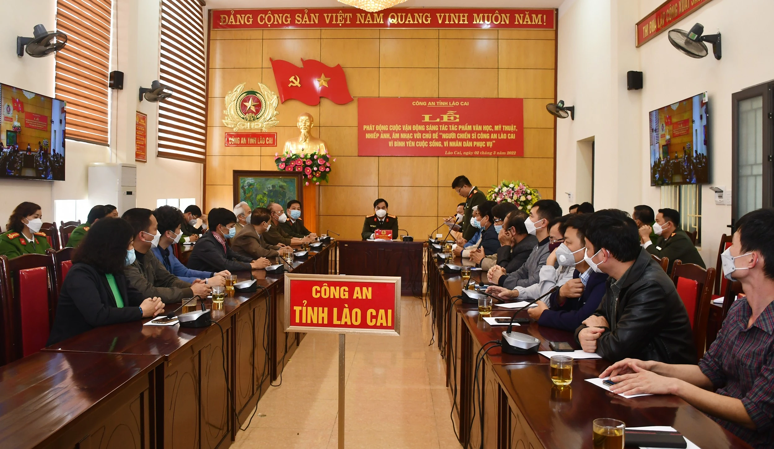 Quang cảnh lễ phát động.