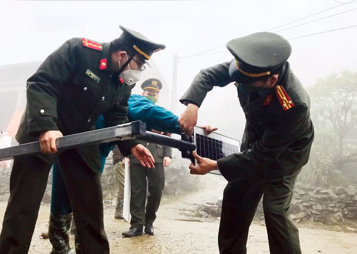 Tuổi trẻ Công an tỉnh tham gia xây dựng nông thôn mới ảnh 2