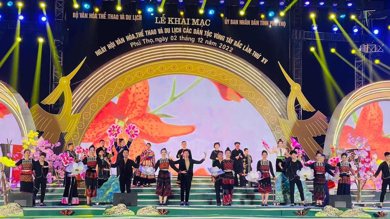 Các tiết mục của đoàn Lào Cai để lại ấn tượng sâu sắc tại Ngày hội. Các tiết mục của đoàn Lào Cai để lại ấn tượng sâu sắc tại Ngày hội.