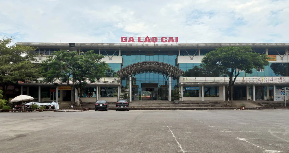 Ga Lào Cai.