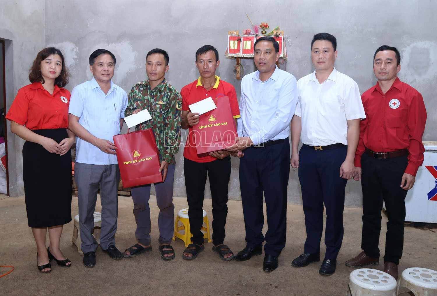 Phó Bí thư Tỉnh ủy Hoàng Giang dự sinh hoạt chi bộ tại Si Ma Cai và Bắc Hà ảnh 8