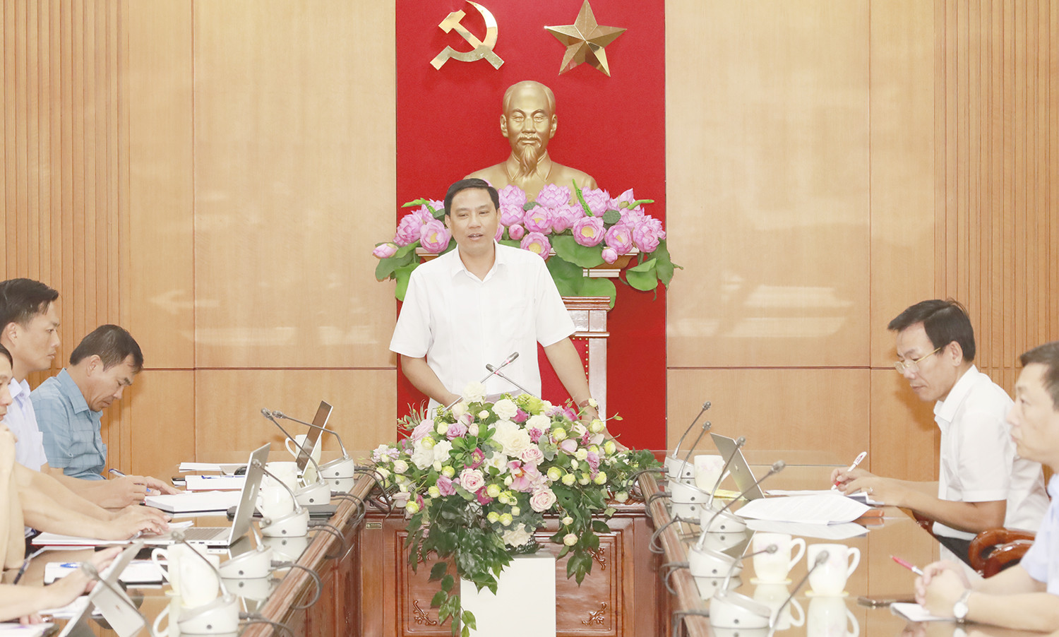 Đồng chí Hoàng Giang, Phó Bí thư Tỉnh ủy phát biểu kết luận tại hội nghị.