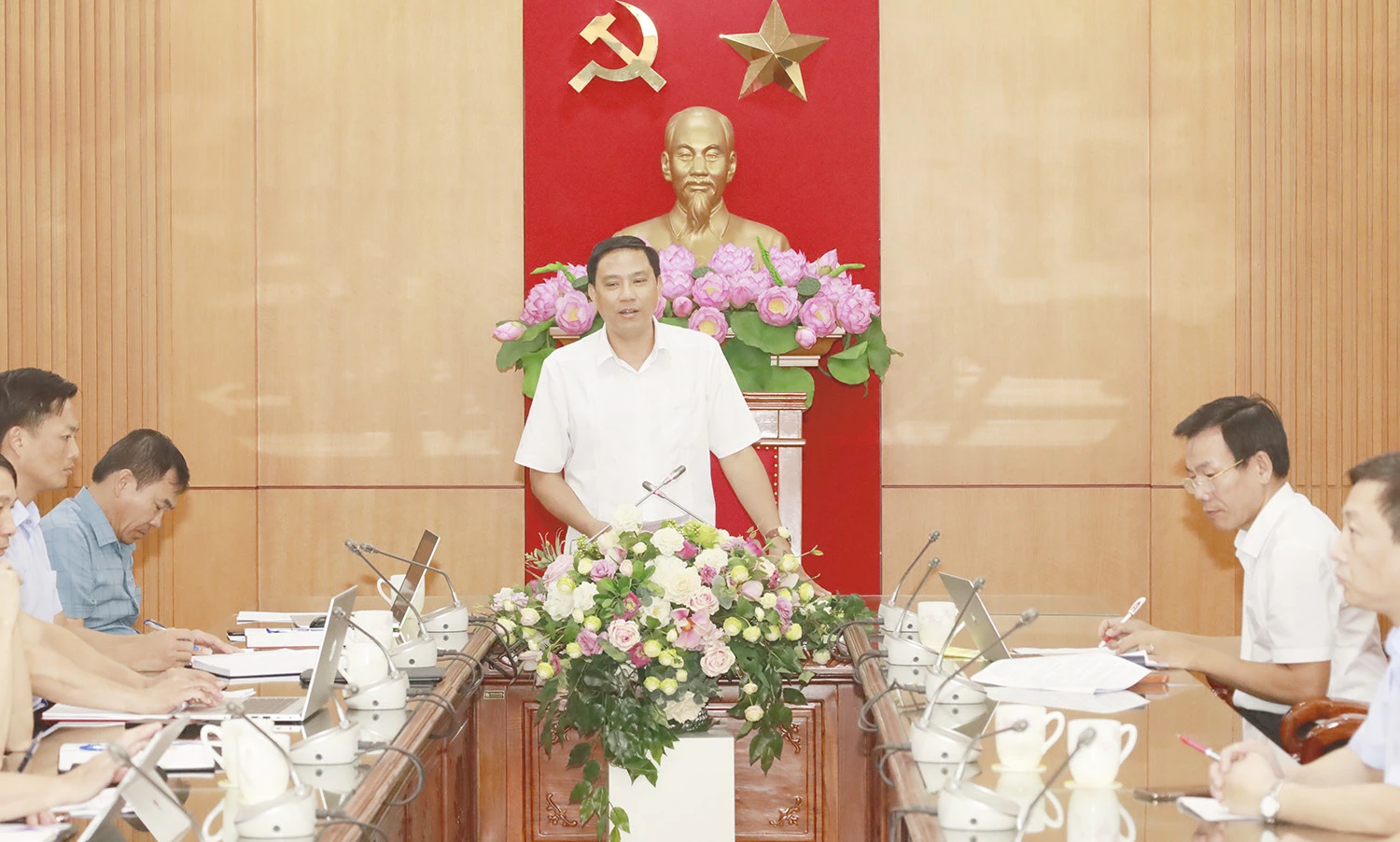 Đồng chí Hoàng Giang, Phó Bí thư Tỉnh ủy phát biểu kết luận tại hội nghị.