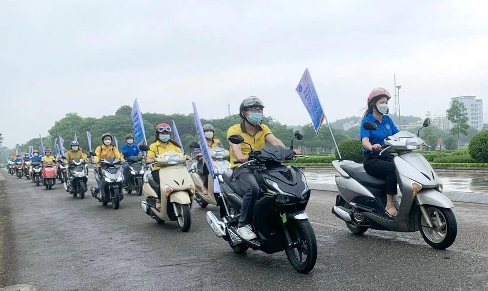 Rút ngắn thời gian đóng bảo hiểm xã hội: Lương hưu có đủ sống? ảnh 1