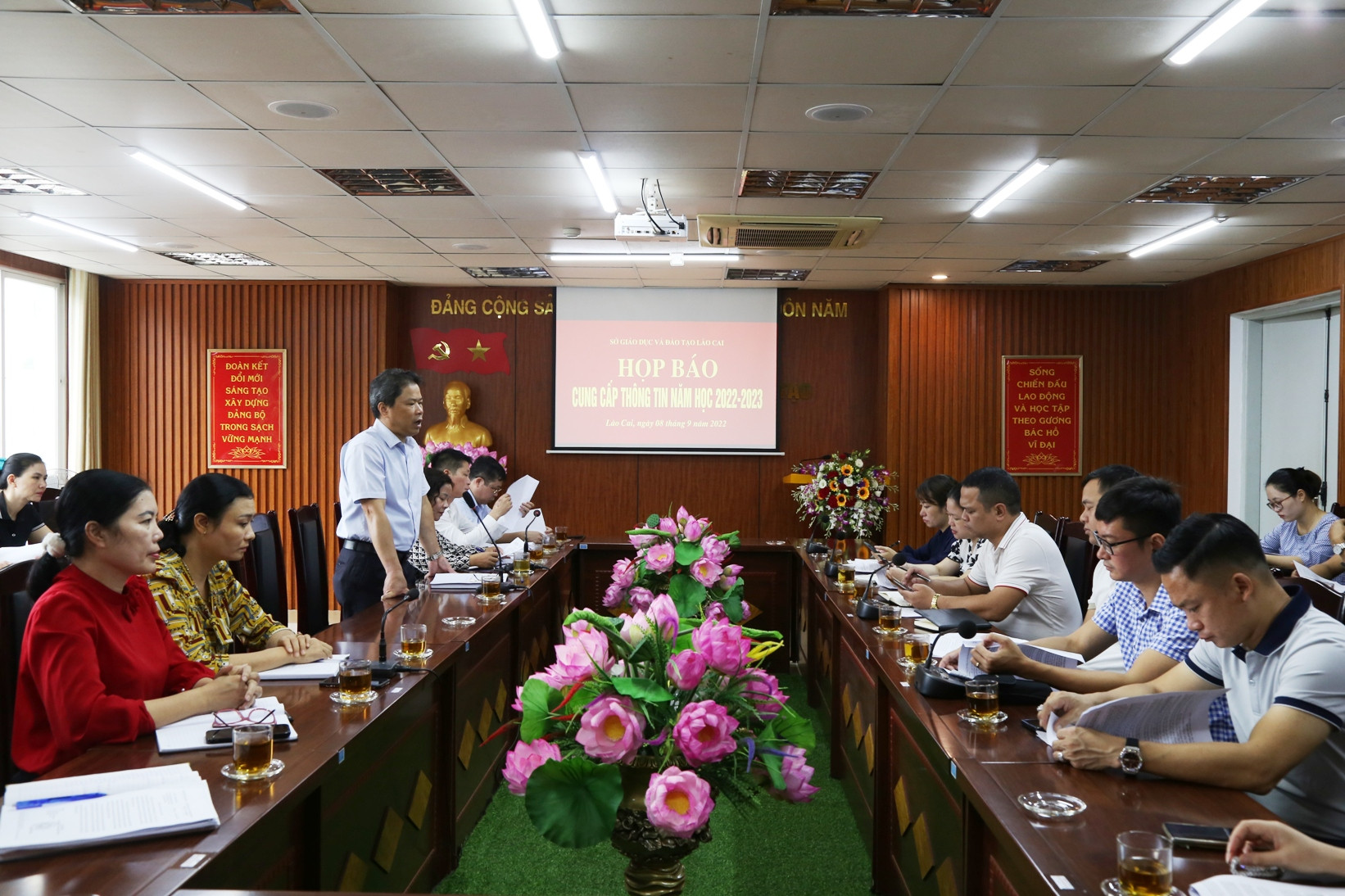 Tăng cường thông tin lĩnh vực giáo dục trên báo chí ảnh 1