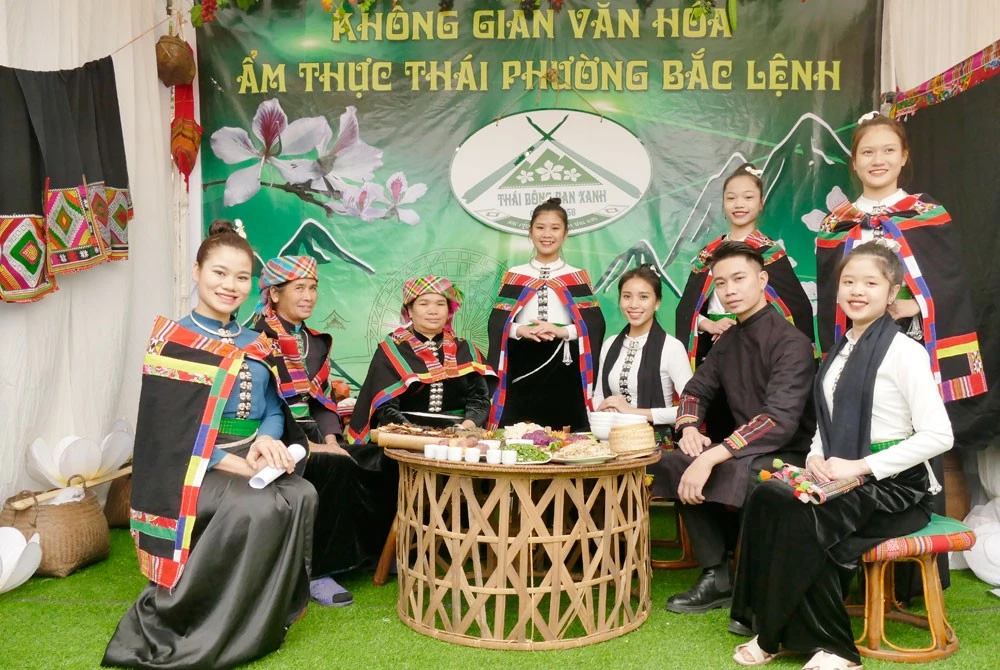 Gắn kết chặt chẽ, hài hòa giá trị văn hóa truyền thống và hiện đại ảnh 1 Gắn kết chặt chẽ, hài hòa giá trị văn hóa truyền thống và hiện đại ảnh 1