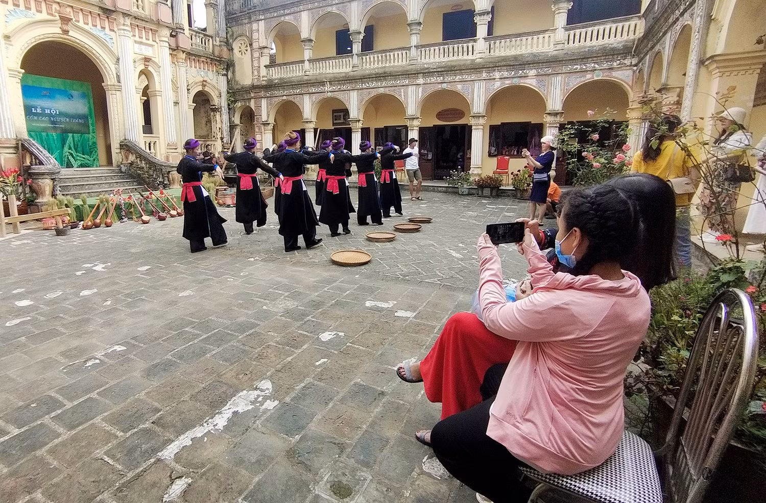 Nhiều trải nghiệm hấp dẫn tại Lễ hội mùa thu Bắc Hà ảnh 2