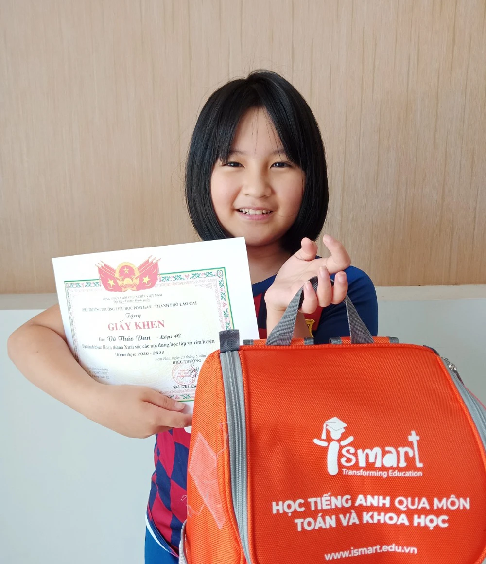 Em Vũ Thảo Đan là thủ khoa thi vào lớp 6 Trường THCS Lý Tự Trọng năm học 2022 - 2023. Em Vũ Thảo Đan là thủ khoa thi vào lớp 6 Trường THCS Lý Tự Trọng năm học 2022 - 2023.