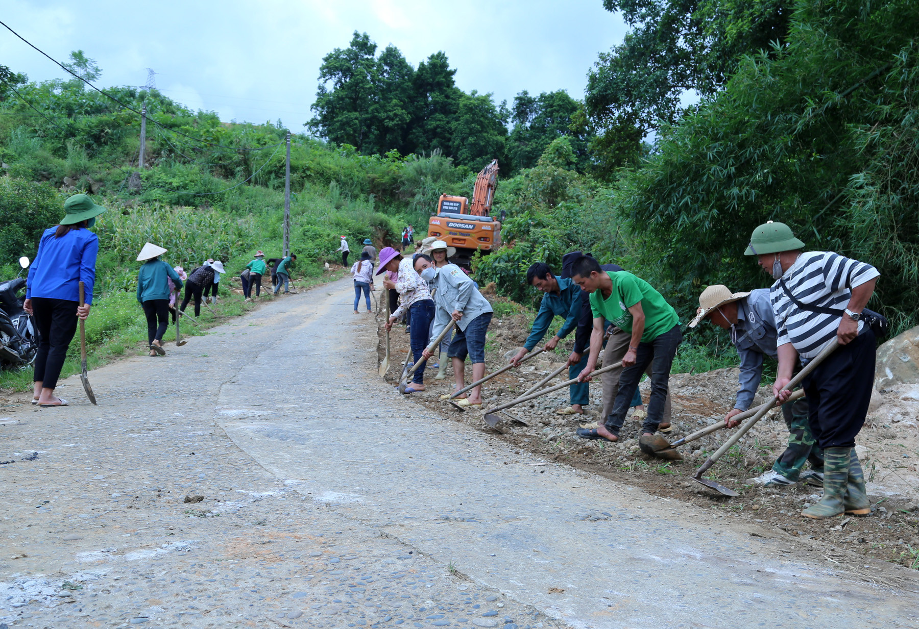 Huyện Bảo Thắng xác định việc mở rộng đường giao thông là nhiệm vụ trọng tâm trong nhiệm kỳ 2020 - 2025.