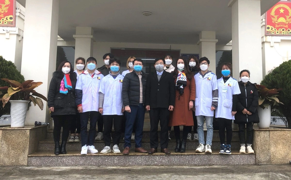 Thị xã Sa Pa tiếp nhận nhân lực hỗ trợ phòng, chống dịch Covid – 19 ảnh 1 Thị xã Sa Pa tiếp nhận nhân lực hỗ trợ phòng, chống dịch Covid – 19 ảnh 1