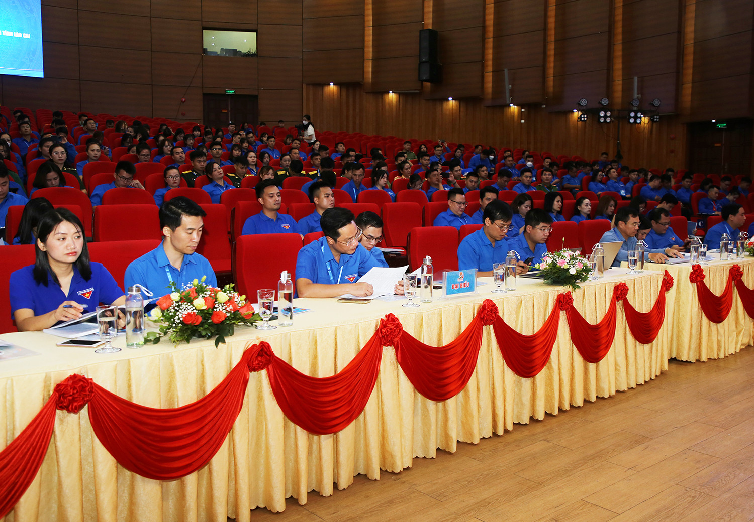 Khai mạc phiên thứ Nhất Đại hội Đại biểu Đoàn TNCS Hồ Chí Minh tỉnh Lào Cai lần thứ XIV, nhiệm kỳ 2022 - 2027 ảnh 3