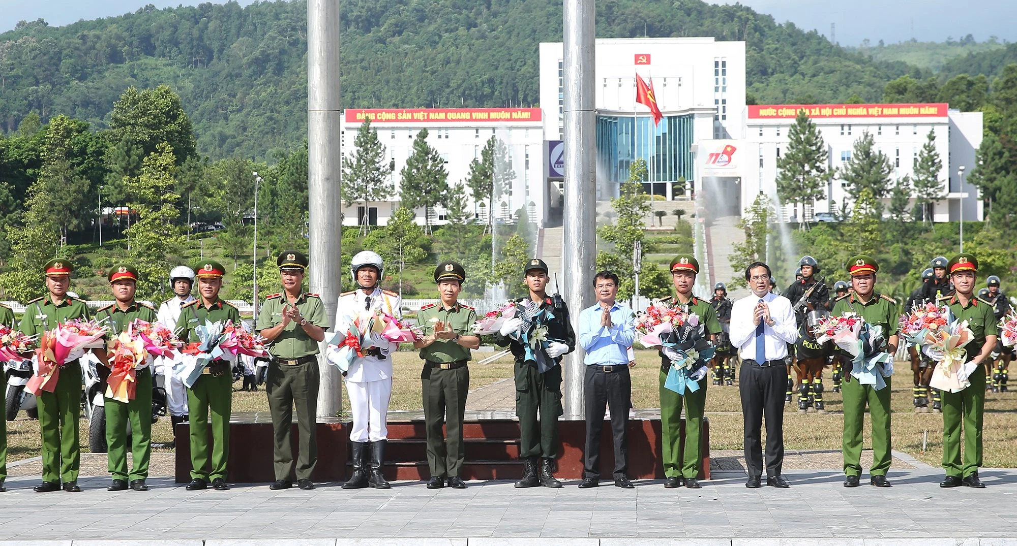 Khai mạc Hội thi Điều lệnh, bắn súng, võ thuật lực lượng Cảnh sát nhân dân ảnh 4