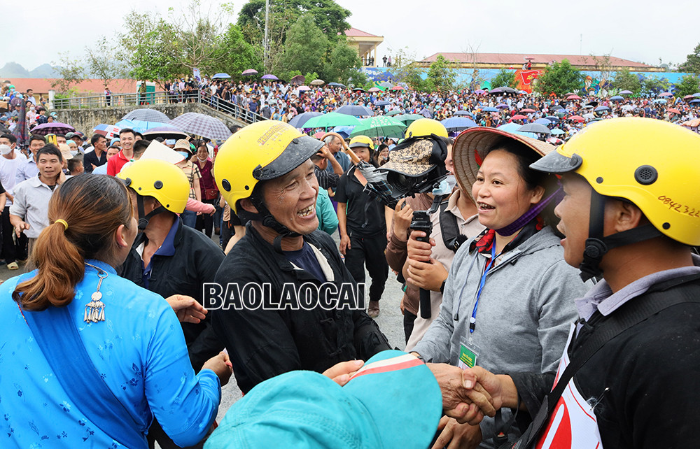 Kịch tính Chung kết Giải đua “Vó ngựa Cao nguyên trắng Bắc Hà mùa hè năm 2022” ảnh 10