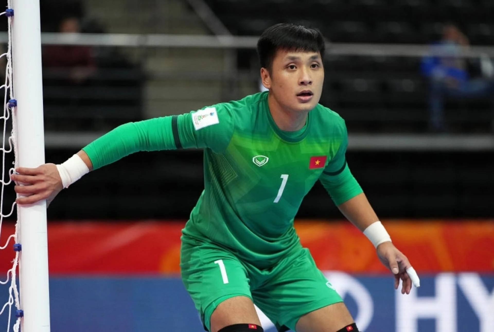 Hồ Văn Ý lọt Top 10 thủ môn futsal hay nhất thế giới năm 2021. (Ảnh: Getty)