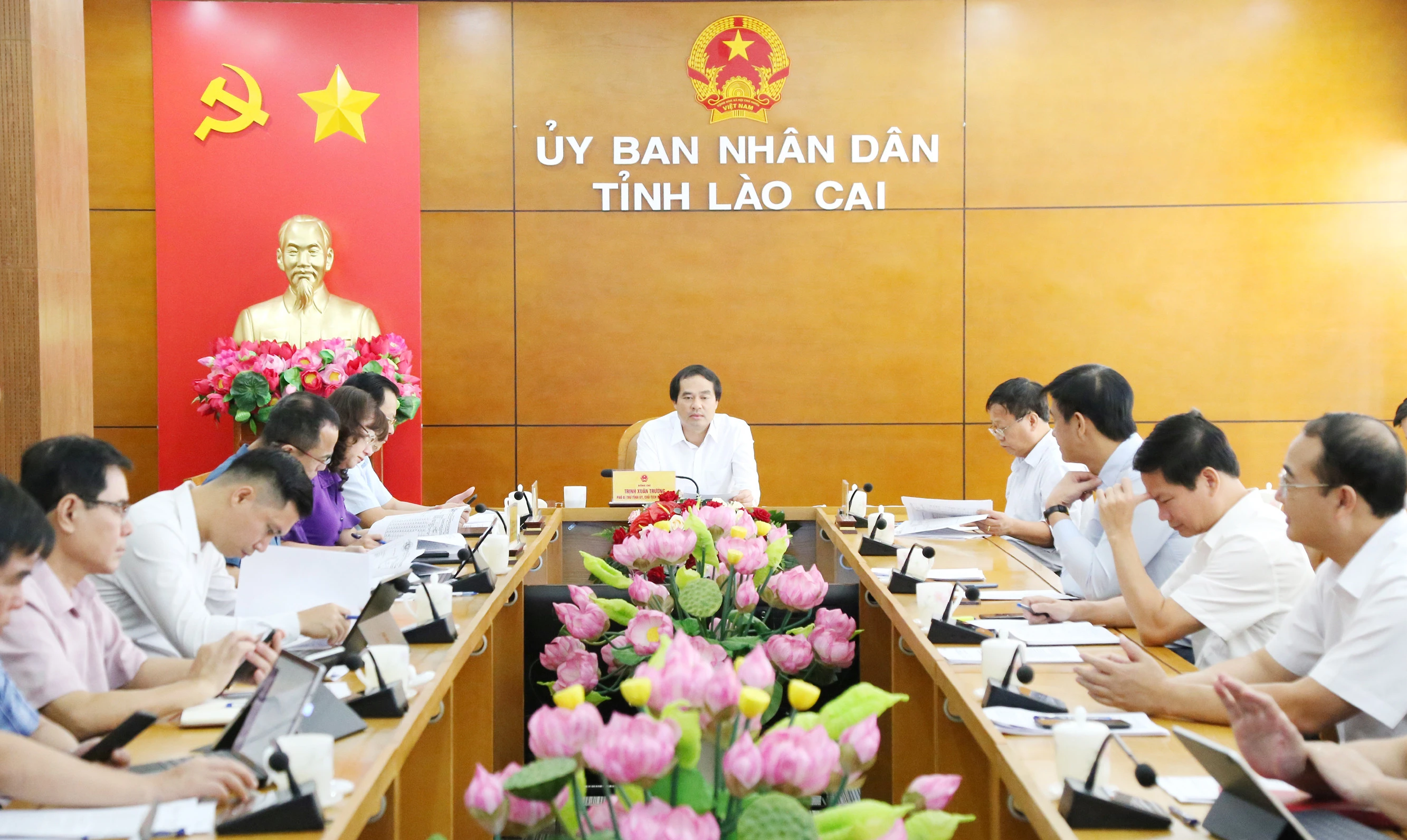 Nỗ lực cao nhất giải ngân vốn đầu tư công và thực hiện 3 chương trình mục tiêu quốc gia ảnh 1