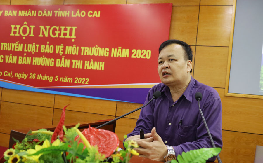 Ông Hoàng Văn Vy, Phó Cục trưởng Cục Bảo vệ môi trường Miền Bắc thuộc Tổng cục Môi trường, Bộ Tài nguyên và Môi trường giới thiệu các điểm mới của Luật Bảo vệ môi trường năm 2020. Ông Hoàng Văn Vy, Phó Cục trưởng Cục Bảo vệ môi trường Miền Bắc thuộc Tổng cục Môi trường, Bộ Tài nguyên và Môi trường giới thiệu các điểm mới của Luật Bảo vệ môi trường năm 2020.