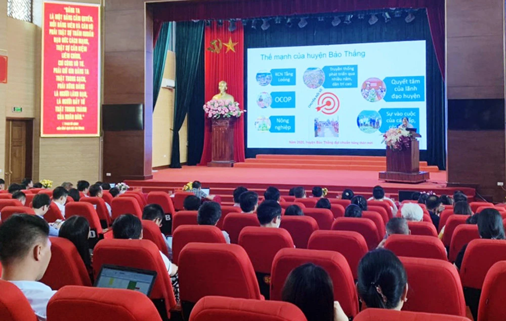 Huyện ủy Bảo Thắng tổ chức hội nghị chuyên đề về chuyển đổi số đến năm 2025, định hướng đến năm 2030 ảnh 1 Huyện ủy Bảo Thắng tổ chức hội nghị chuyên đề về chuyển đổi số đến năm 2025, định hướng đến năm 2030 ảnh 1