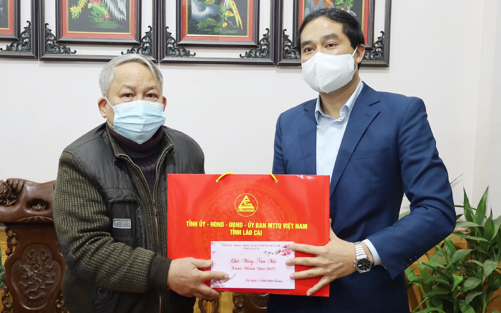 Chủ tịch UBND tỉnh Trịnh Xuân Trường thăm, tặng quà Tết tại huyện Mường Khương ảnh 14