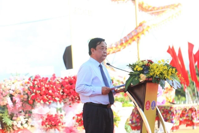 Ông Lê Minh Hoan - Bộ trưởng Bộ NN&PTNT - phát biểu tại buổi lễ. Ông Lê Minh Hoan - Bộ trưởng Bộ NN&PTNT - phát biểu tại buổi lễ.