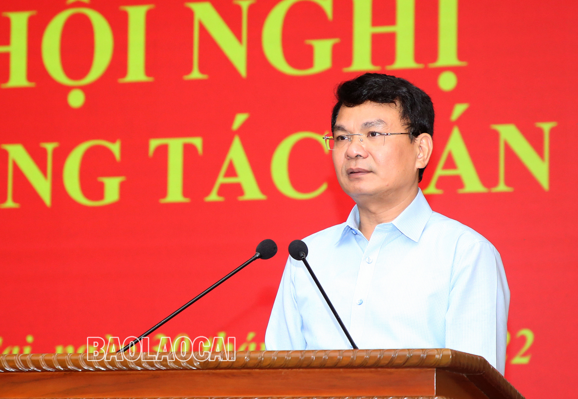 Bí thư Tỉnh ủy Đặng Xuân Phong phát biểu quán triệt nội dung hội nghị.