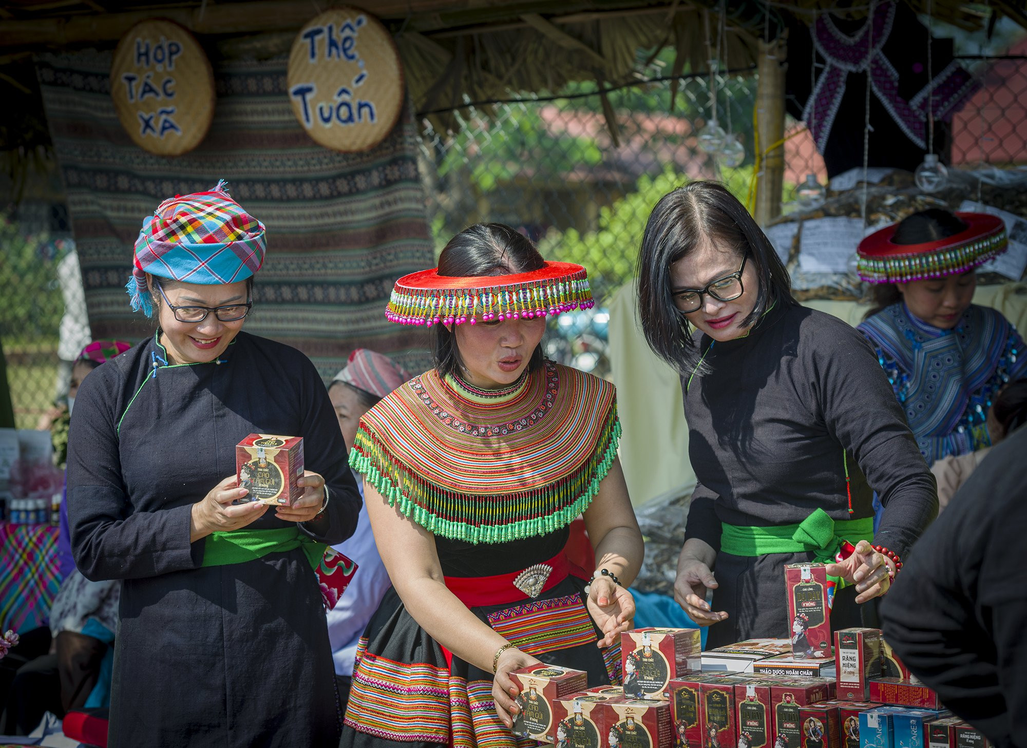 Rộn ràng lễ hội cốm của người Tày Dương Quỳ ảnh 5