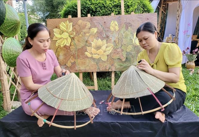 Ngày hội Sen Huế 2022 - Tinh hoa của đất trời ảnh 1 Ngày hội Sen Huế 2022 - Tinh hoa của đất trời ảnh 1