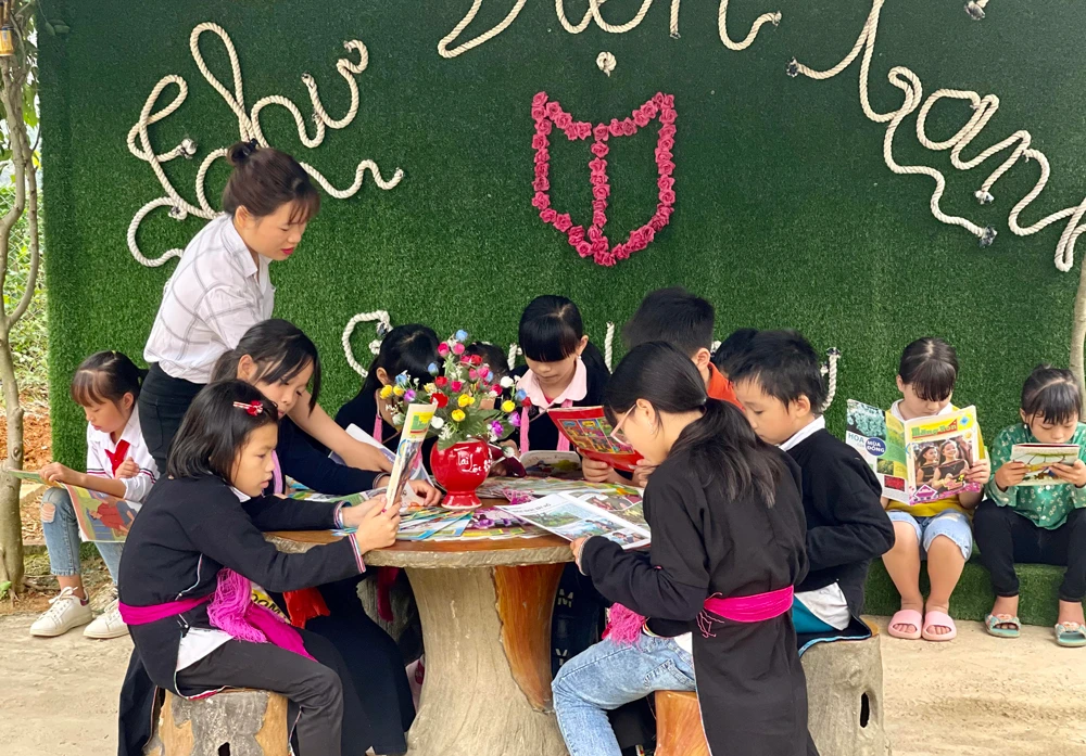 Nhà trường cần có nhiều hoạt động ngoại khóa giúp học sinh thoải mái tinh thần, tìm thấy niềm vui trong học tập.