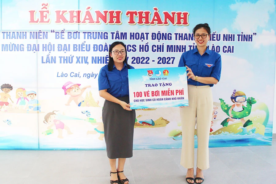 Khánh thành công trình thanh niên "Bể bơi Trung tâm Hoạt động thanh thiếu nhi tỉnh Lào Cai" ảnh 2